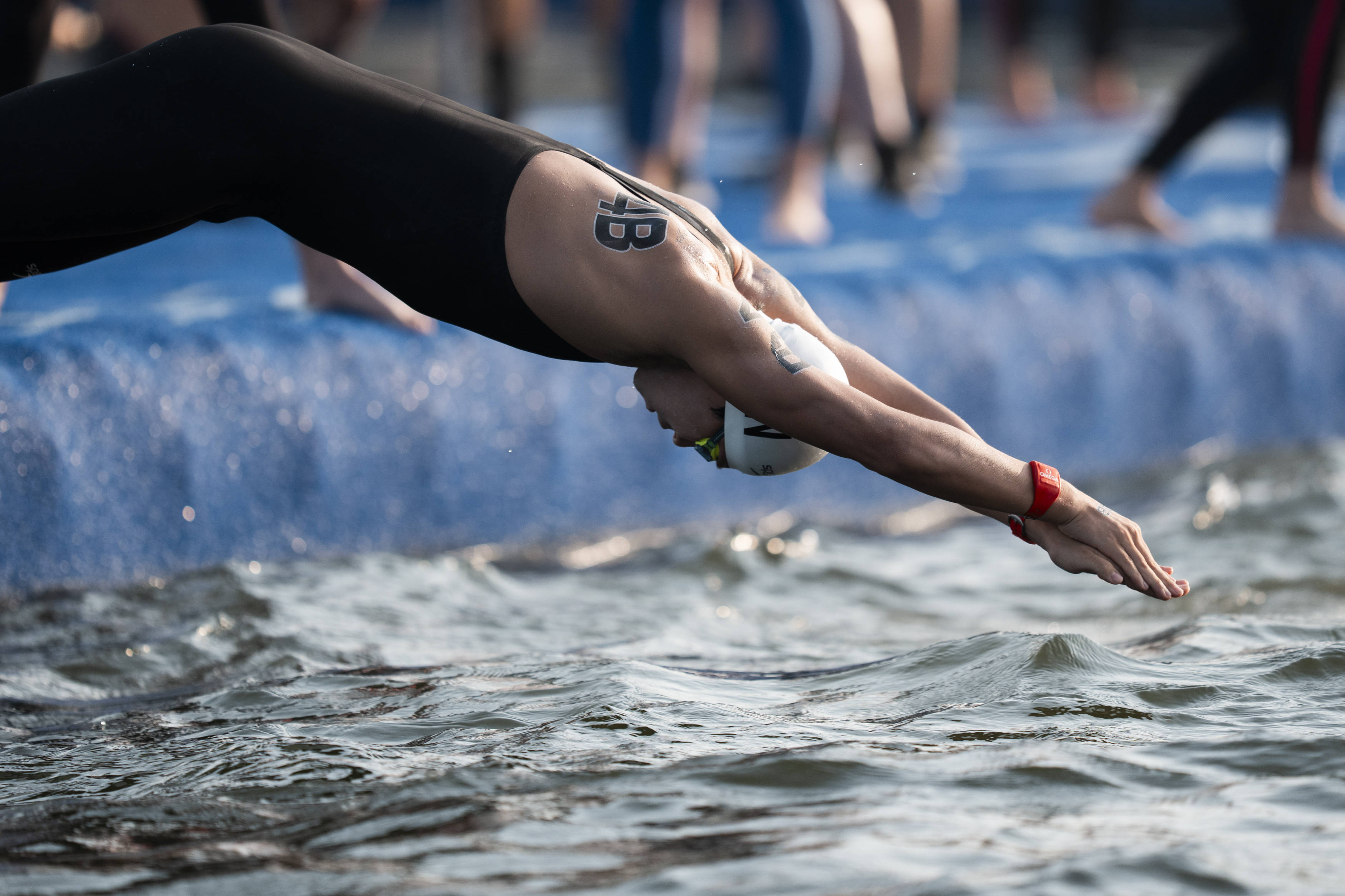 包含游泳官方发布赛后数据,表现引争议的词条 包含游泳官方发布赛后数据,表现引争议的词条