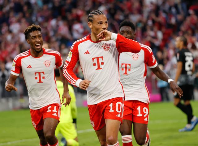 拜仁碾压莱比锡红牛,凯恩惊艳四座 拜仁碾压莱比锡红牛,凯恩惊艳四座