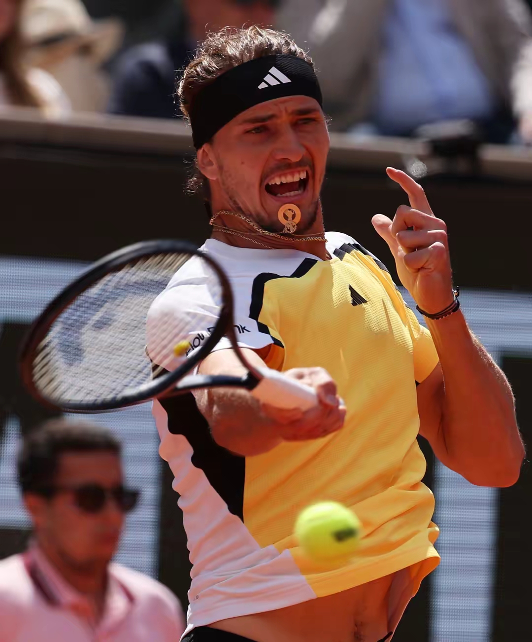 戴维斯杯逆转年终总决赛,兹维列夫状态火热 戴维斯杯逆转年终总决赛,兹维列夫状态火热