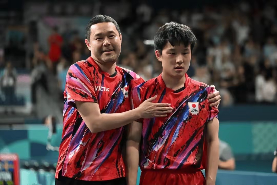 日本队力克葡萄牙队,张本智和点燃赛场 日本队力克葡萄牙队,张本智和点燃赛场