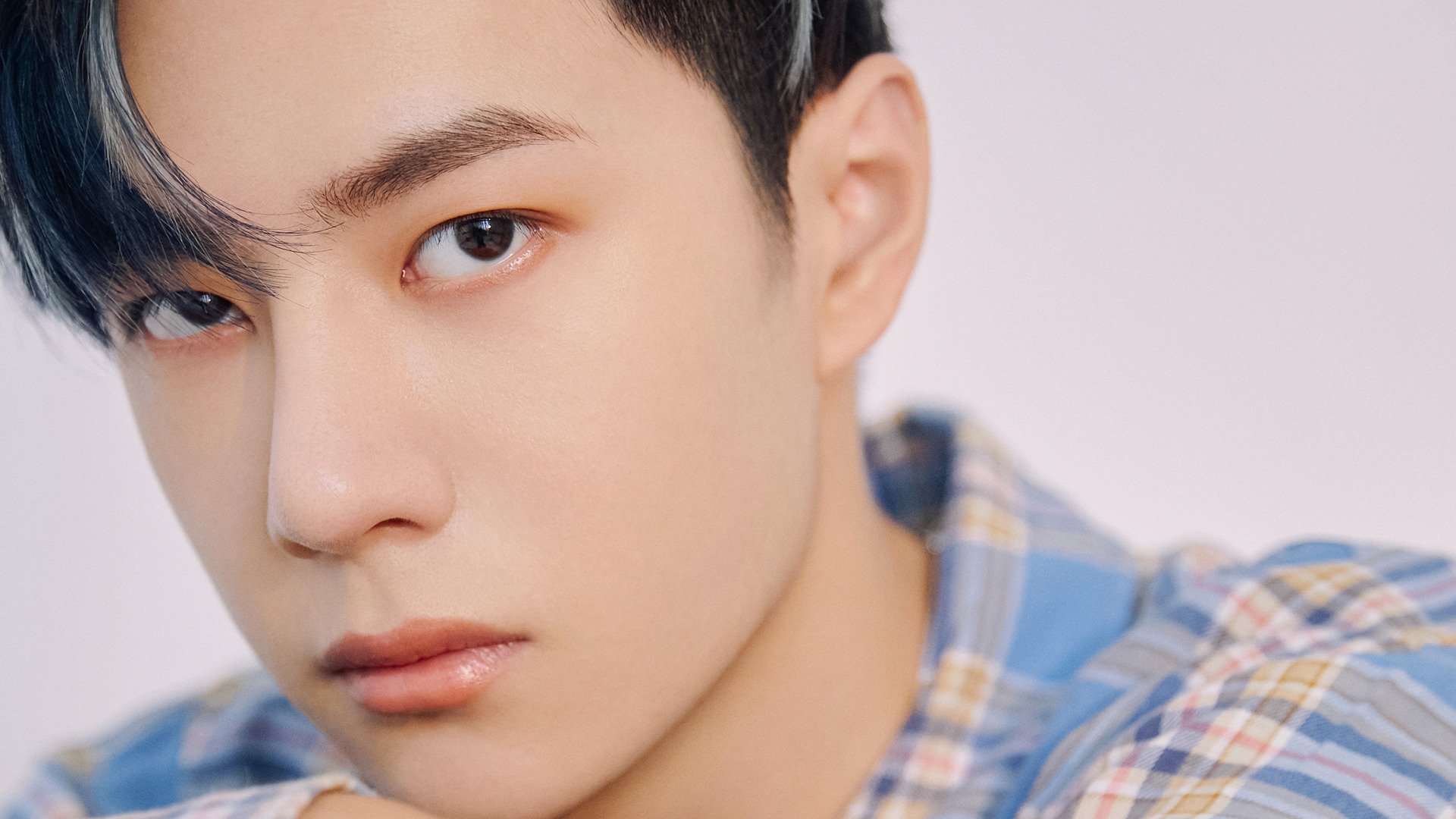 灌篮风暴席卷绿茵德比，当鹈鹕制霸的压迫感笼罩国家德比之夜