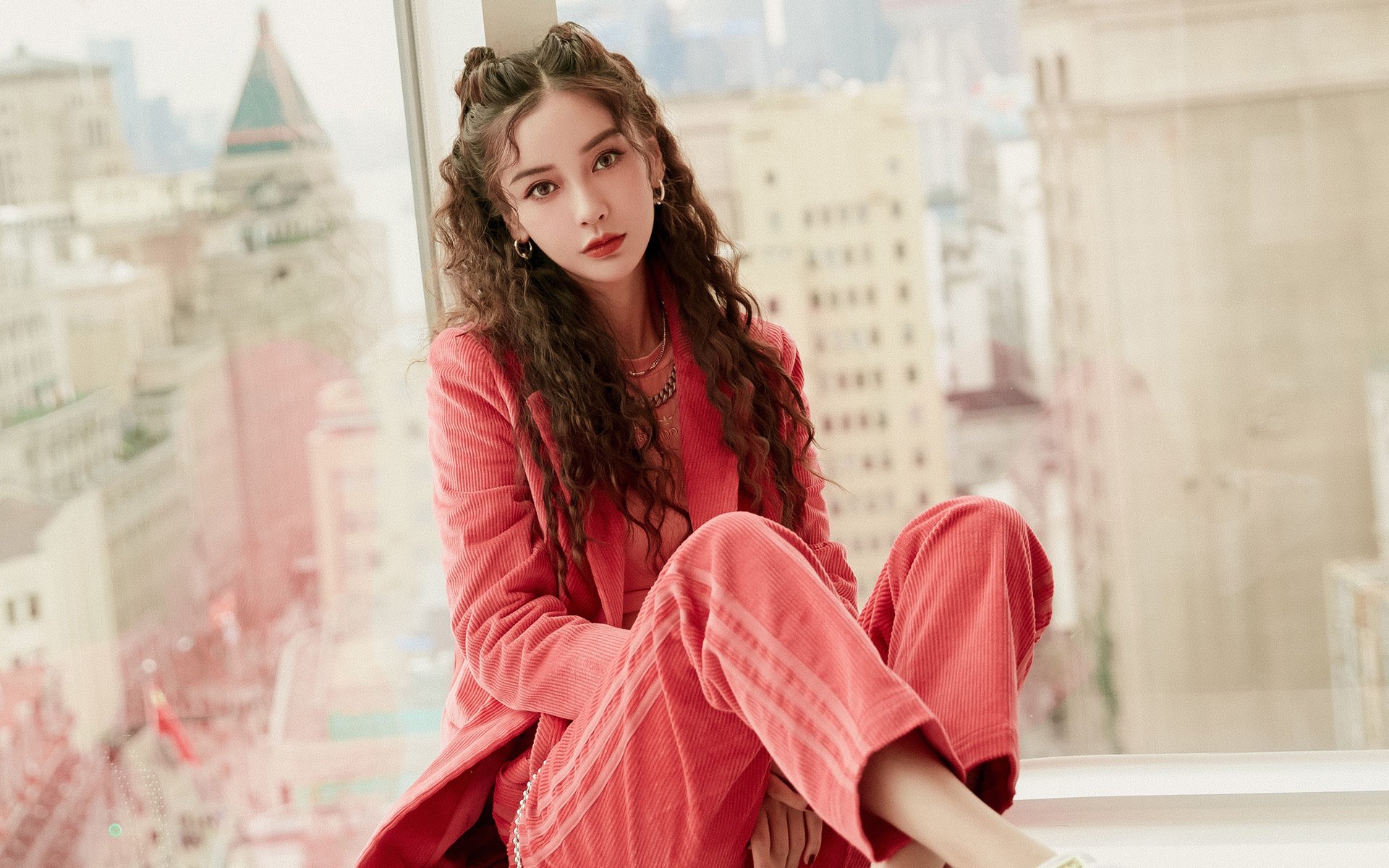 红白狂潮淹没绿茵，莱比锡的德国战车为何让贝蒂斯嗅到世界杯火药味