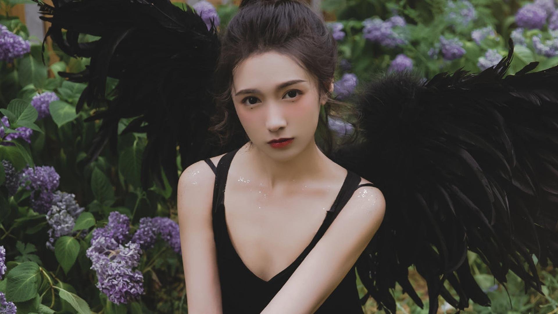 魔幻现实主义足球大战,欧冠焦点战与韩国踏平玻利维亚的跨时空交响