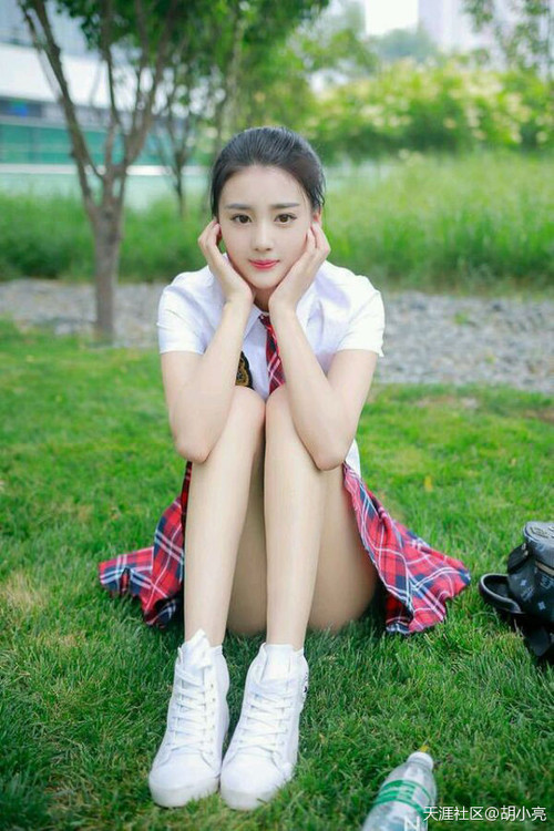 平行时空的绿茵交响,当伯纳乌的喧嚣遇见都灵的寂静